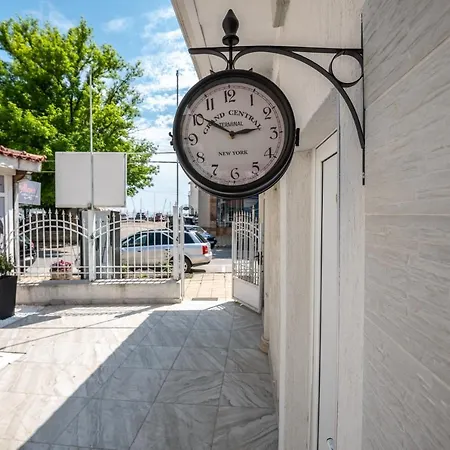 Guest Rooms&apartments Desi 3*