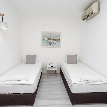 Gasthuis Guest Rooms&apartments Desi Baltsjik