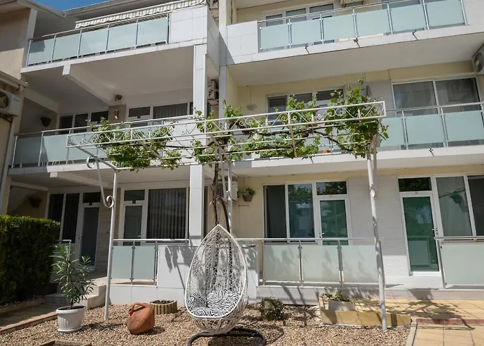 Guest Rooms&apartments Desi 3* Balchik